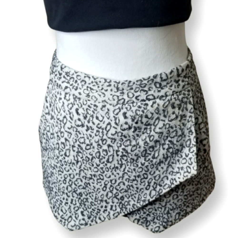 Express Lined Metalluc Cheetah Print Skort